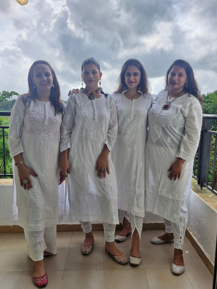 Super Elegant Whites