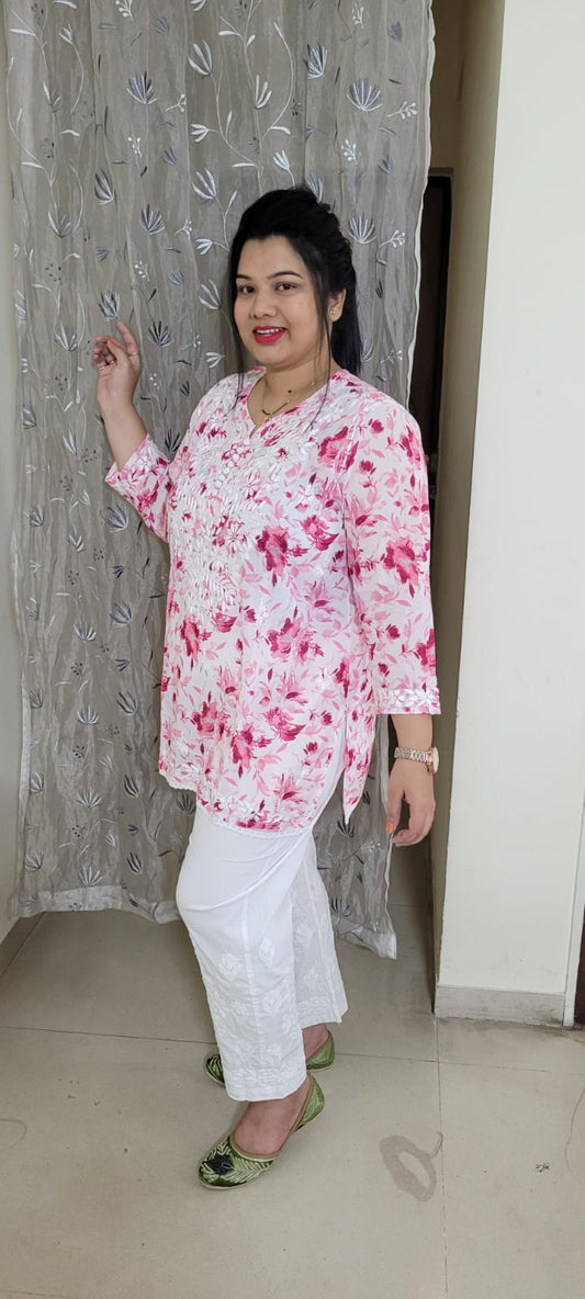 Nazneem Mul mul Short Floral Kurti - The Chikan Store