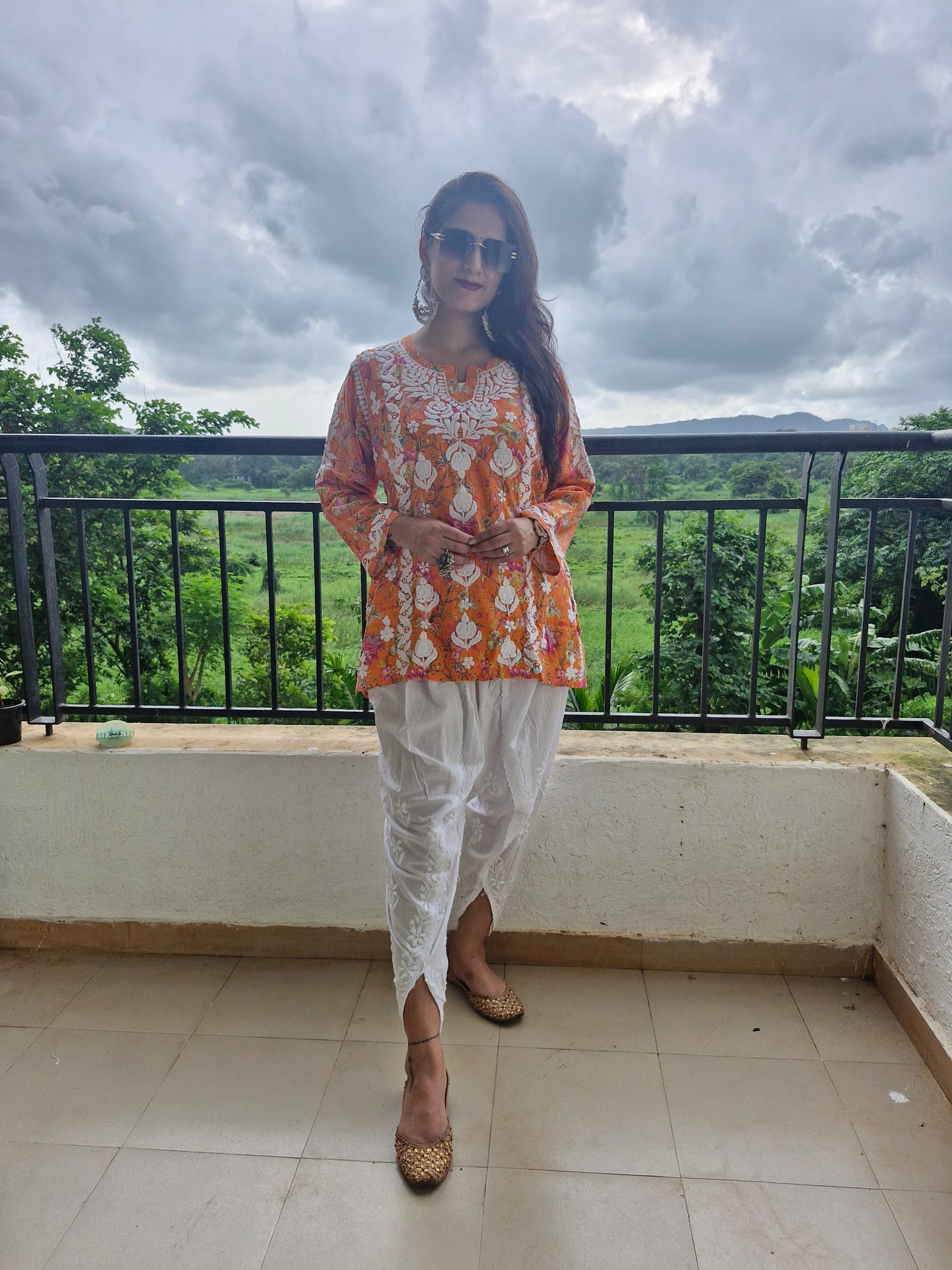 Rangrez Chikankari Kurti