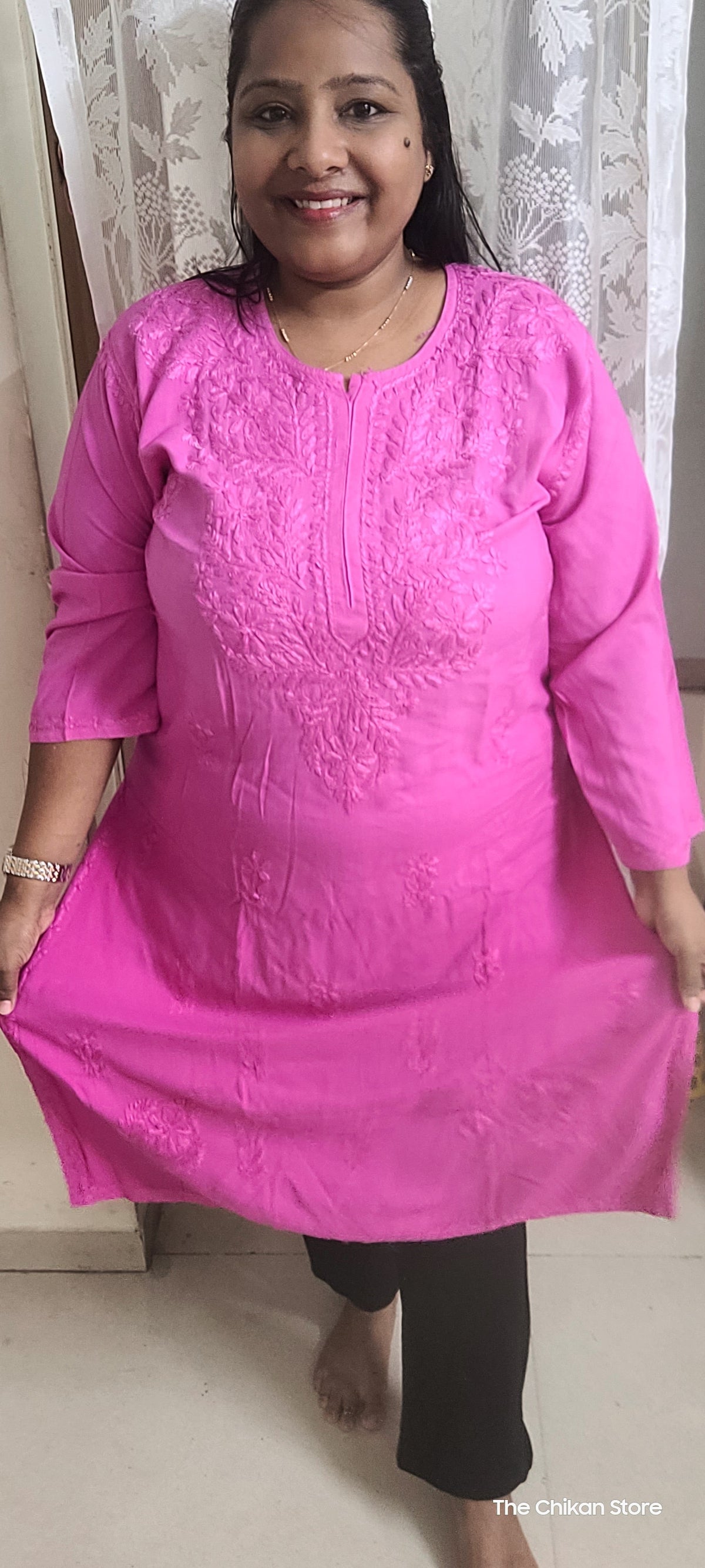 Roohani Adaa - The Chikan Store